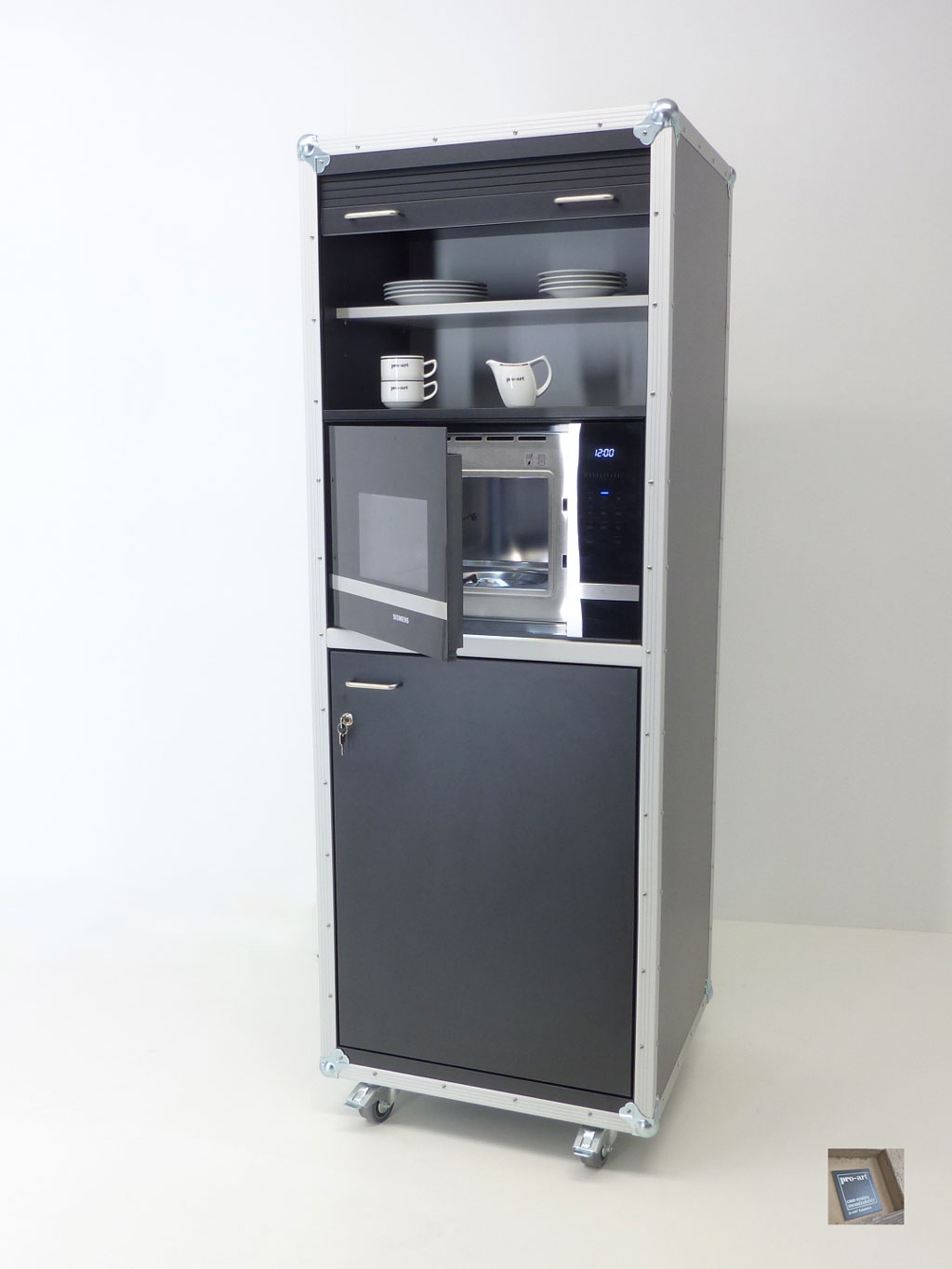 Beistellschrank mit Mikrowelle